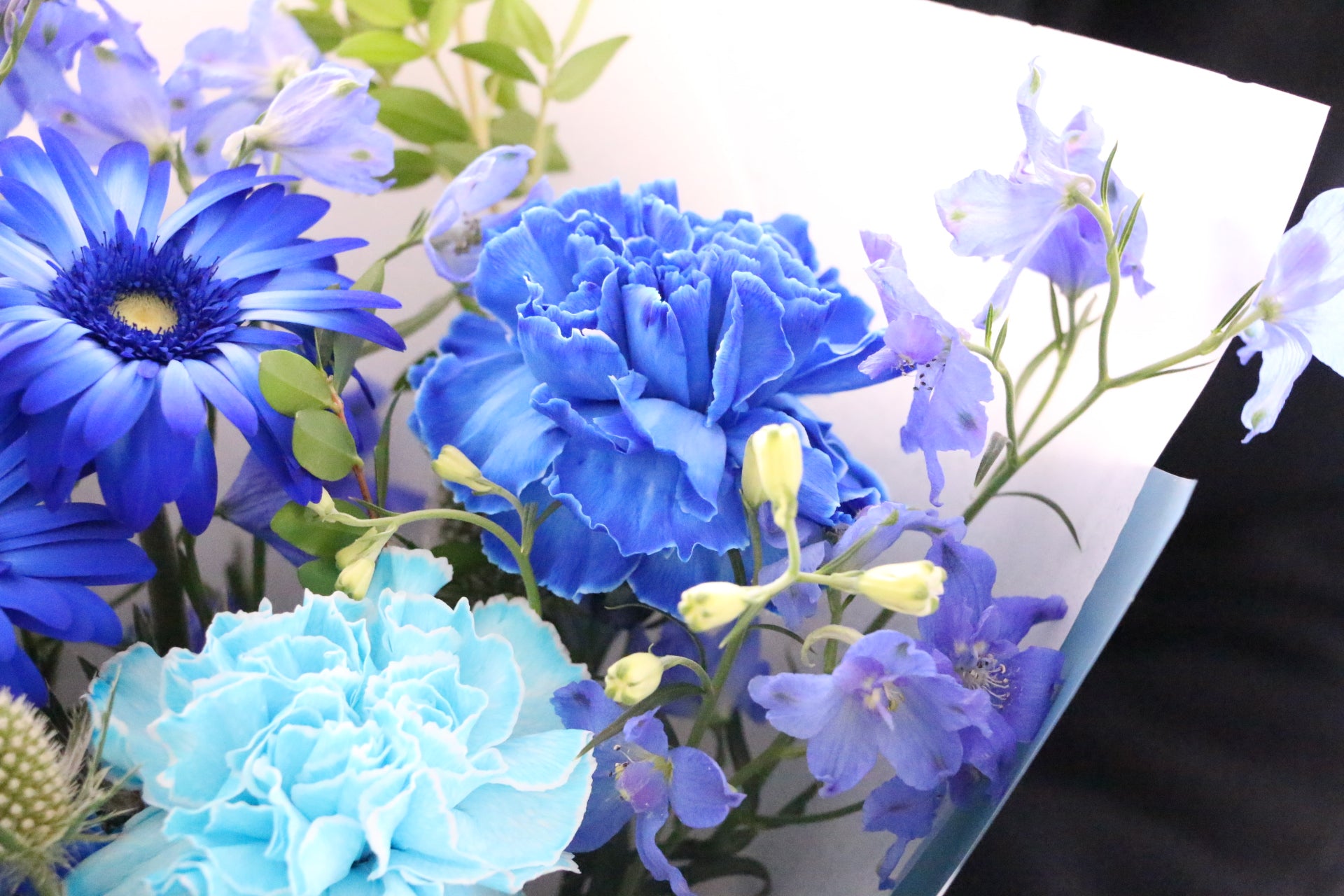 水色・青・白の花束 4,000円 – 花・花束の通販サイト｜HanaTaku