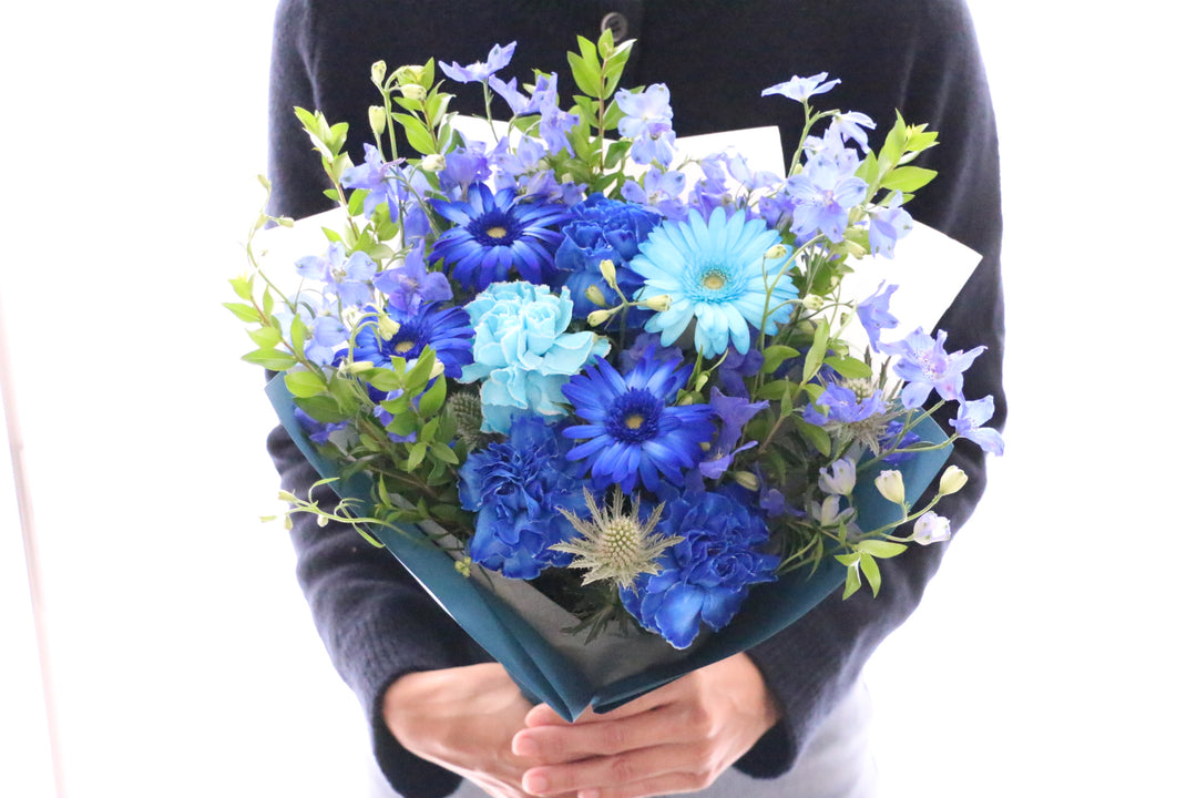水色・青・白の花束 8,000円