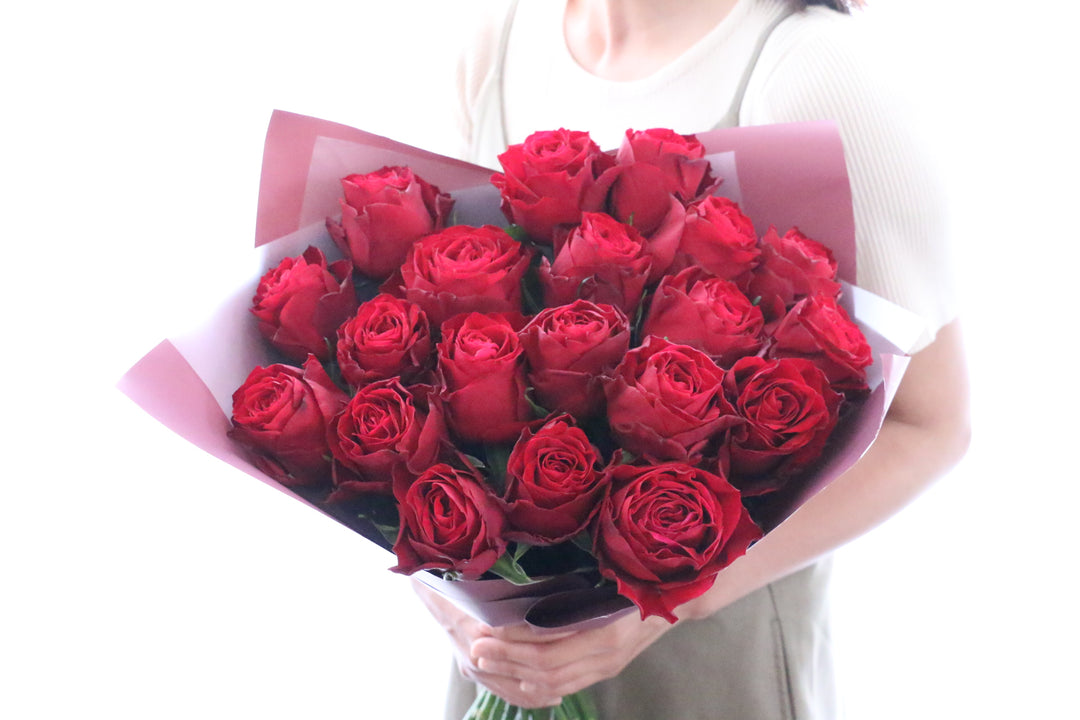 20本の赤いバラの花束-真心あるのみ