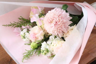 【供花】ピンク色のトルコキキョウ入りピンク色のお供え花束　5,000円