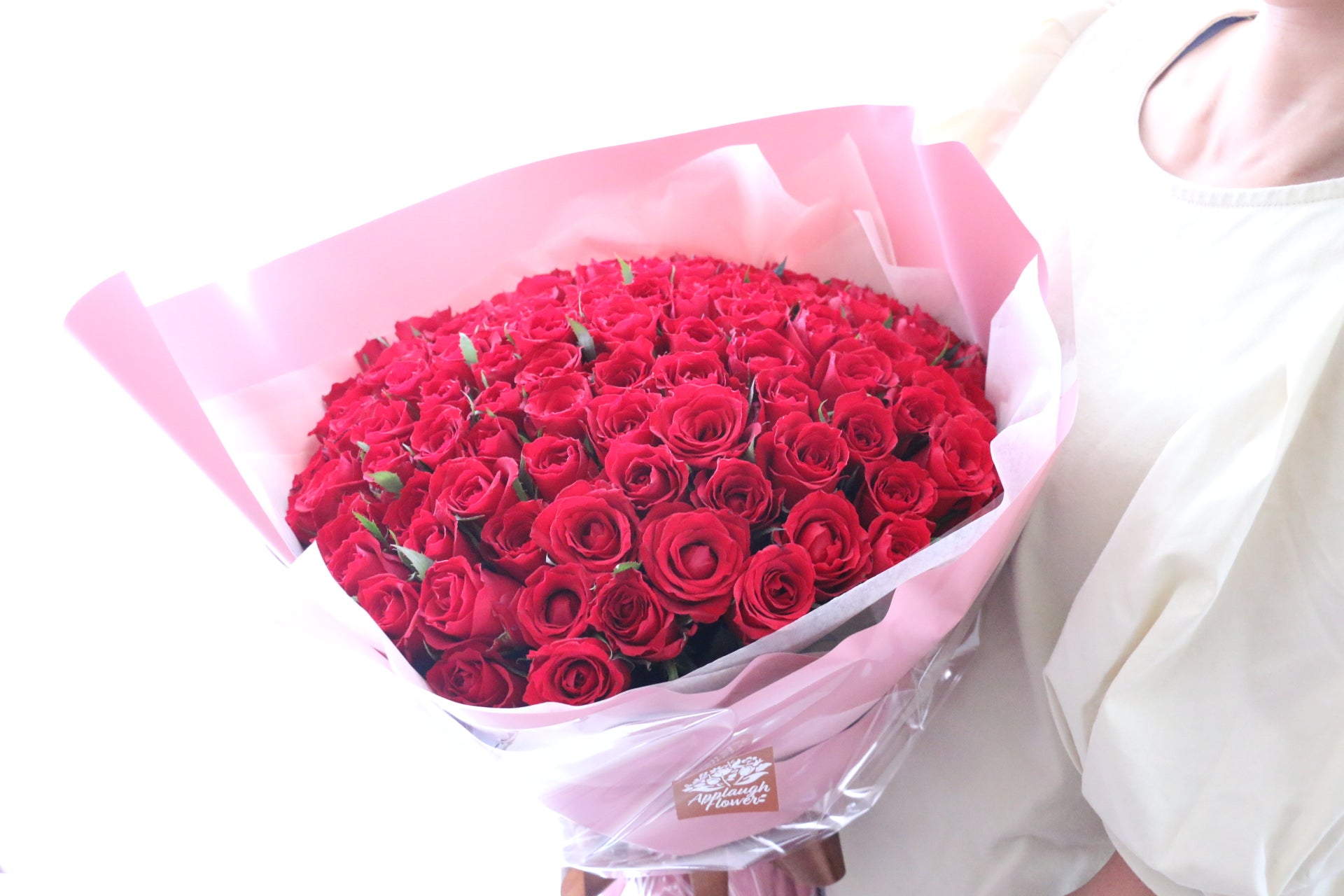 ＊100本の薔薇の花束＊30㎝ ×100本　おまかせミックス　ラッピング込‼️ 100本の薔薇の花束＊30㎝ ×100本 おまかせミックス ラッピング込