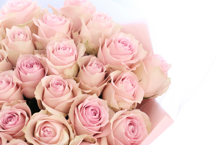 29本のピンク色のバラの花束-永遠に愛してる