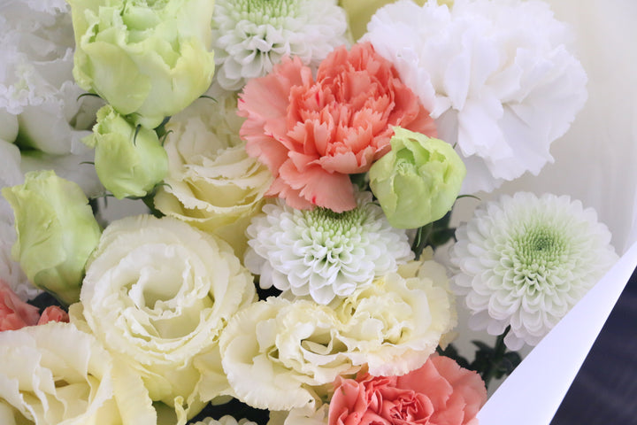 【供花】白色・黄色・オレンジ色のお供え花束 4,000円