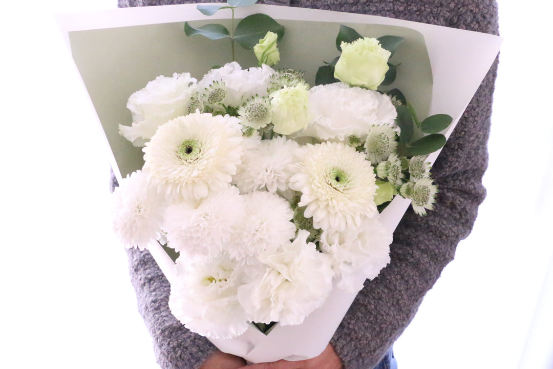 【供花】白色・グリーンのお供え花束 6,000円