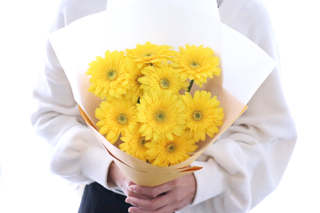 黄色のガーベラの花束（10本）