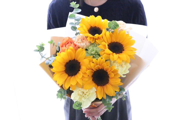 ひまわり入りの花束 5,000円