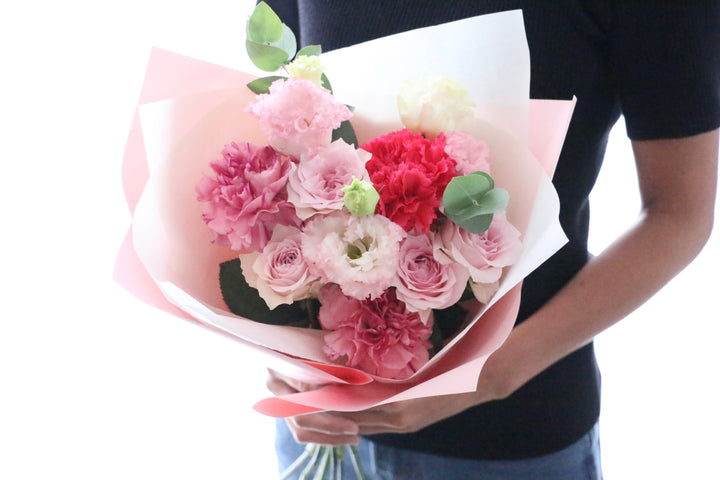 ピンク色バラ入りの花束 Sサイズ 5,000円