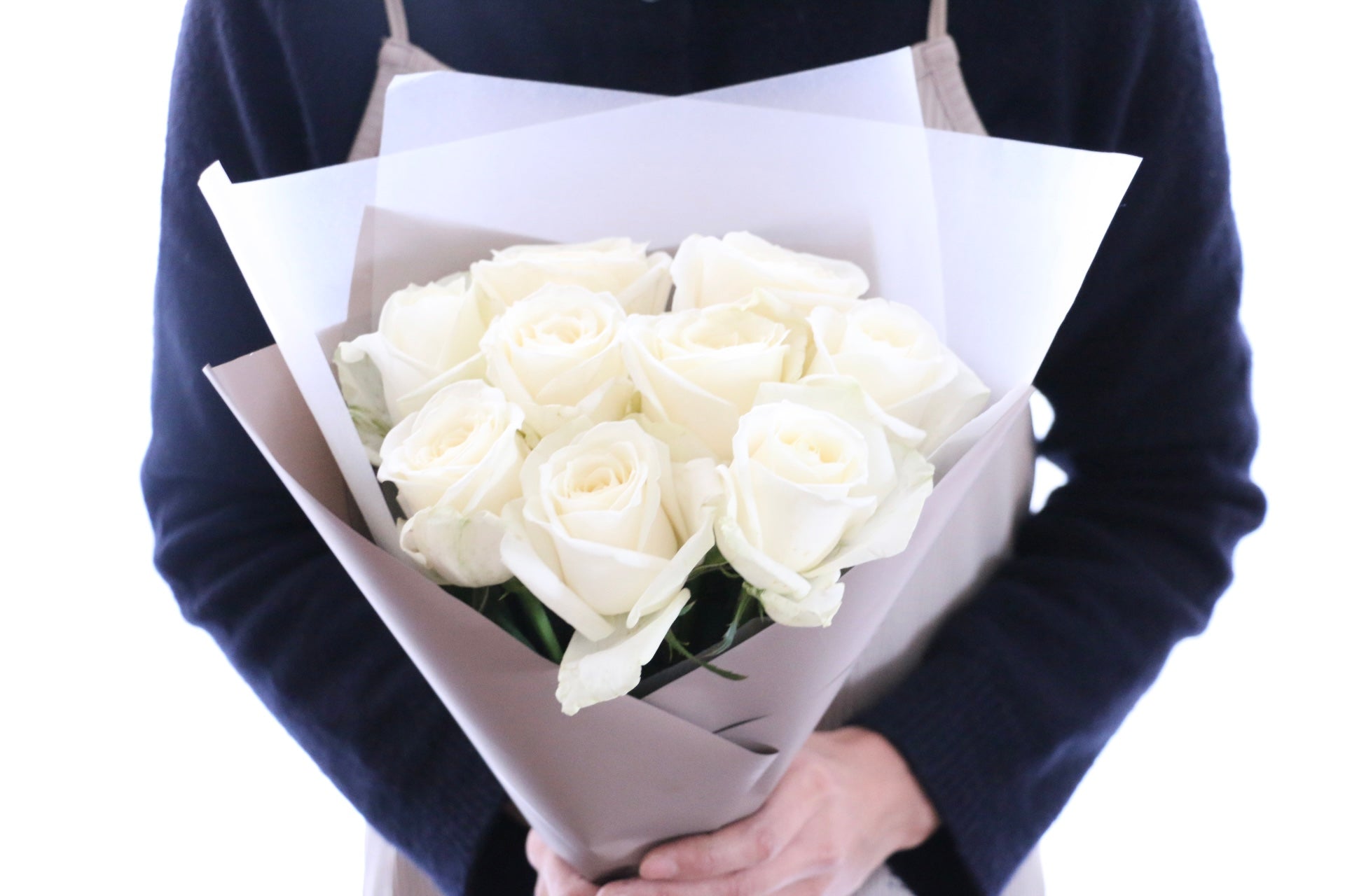 9本の白色のバラの花束-いつまでも一緒にいてください – 花・花束の