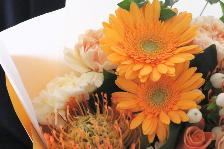 黄色・オレンジ色の花束 7,000円