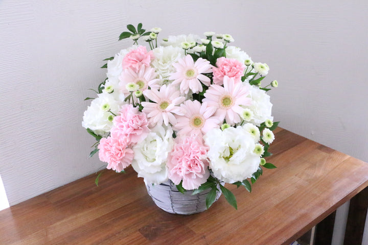 【供花】白色・ピンク色のお供えアレンジメント 10,000円