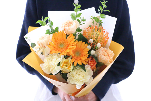 黄色・オレンジ色の花束 6,000円