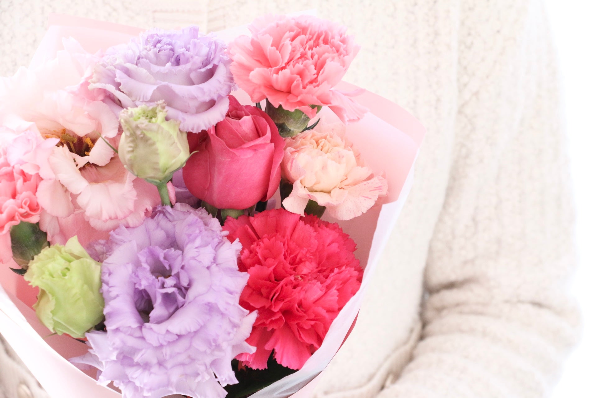 紫・ピンクの花束 3,000円 – 花・花束の通販サイト｜HanaTaku