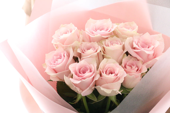 10本のピンク色バラの花束
