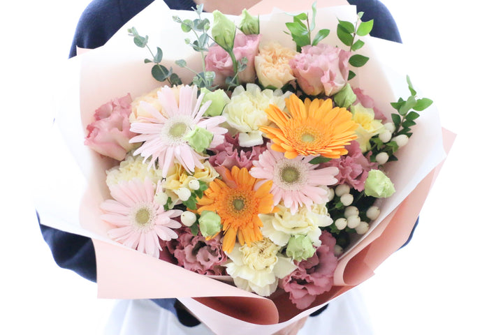 ピンク・黄色の花束  9,000円