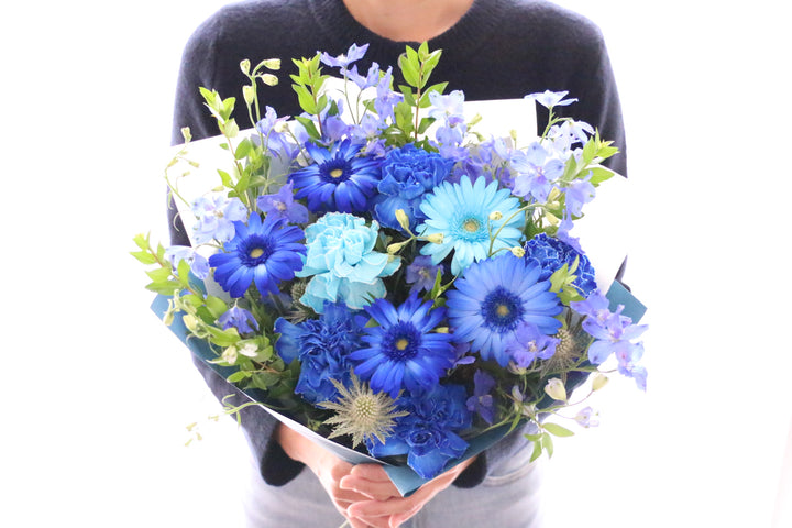 水色・青・白の花束 9,000円