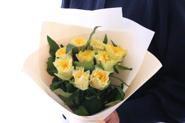 黄色バラの花束（9本）-いつまでも一緒にいてください