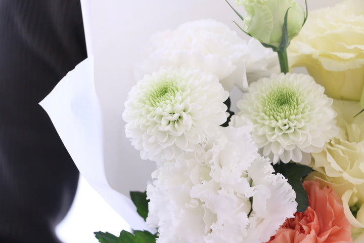 【供花】白色・黄色・オレンジ色のお供え花束 3,000円