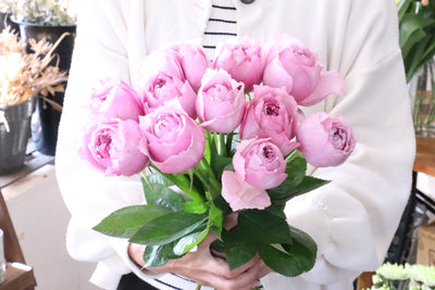 紫色のバラの花束（10本）
