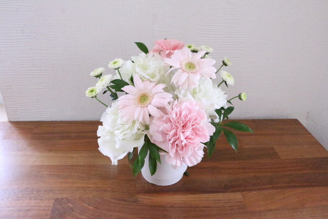 【供花】白色・ピンク色のお供えアレンジメント 4,000円
