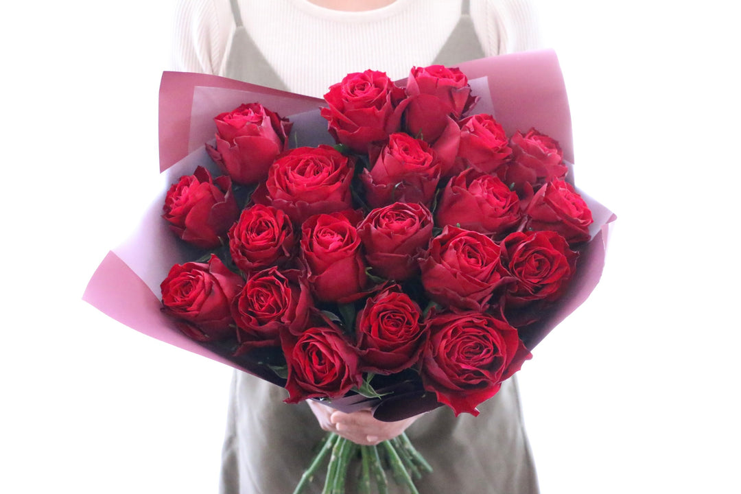 20本の赤いバラの花束-真心あるのみ