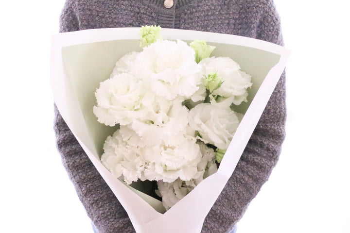 白いトルコキキョウの花束（4本）