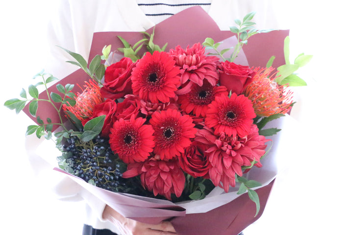 赤色の花束 12,000円