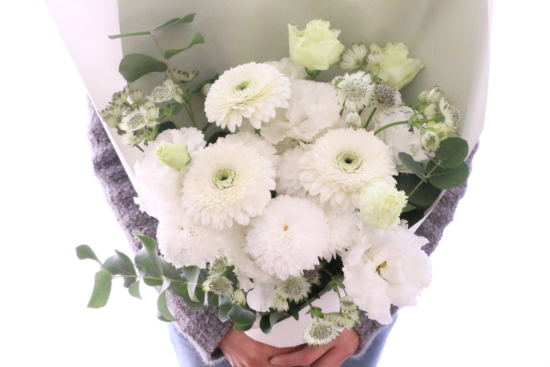 【供花】白色・グリーンのお供え花束 7,000円