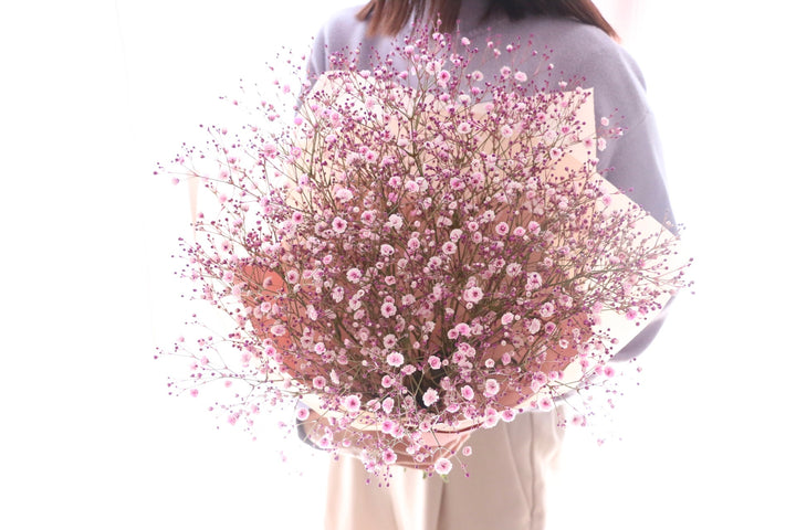 ピンク色のカスミソウ（かすみ草）の花束 5,000円