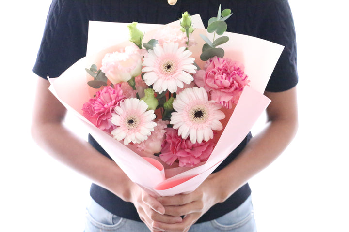 ピンクガーベラ入りの花束 Mサイズ 4,000円