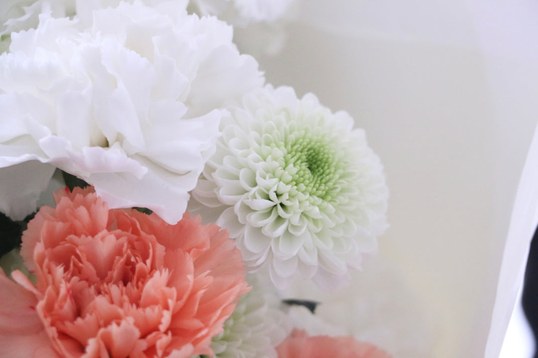 【供花】白色・黄色・オレンジ色のお供え花束 6,000円