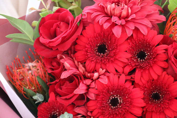 赤色の花束 10,000円