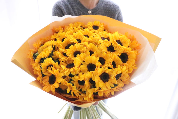【プロポーズ】ひまわりの花束(108本)