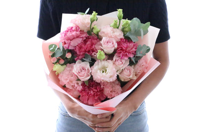 ピンク系の花束 8,000円