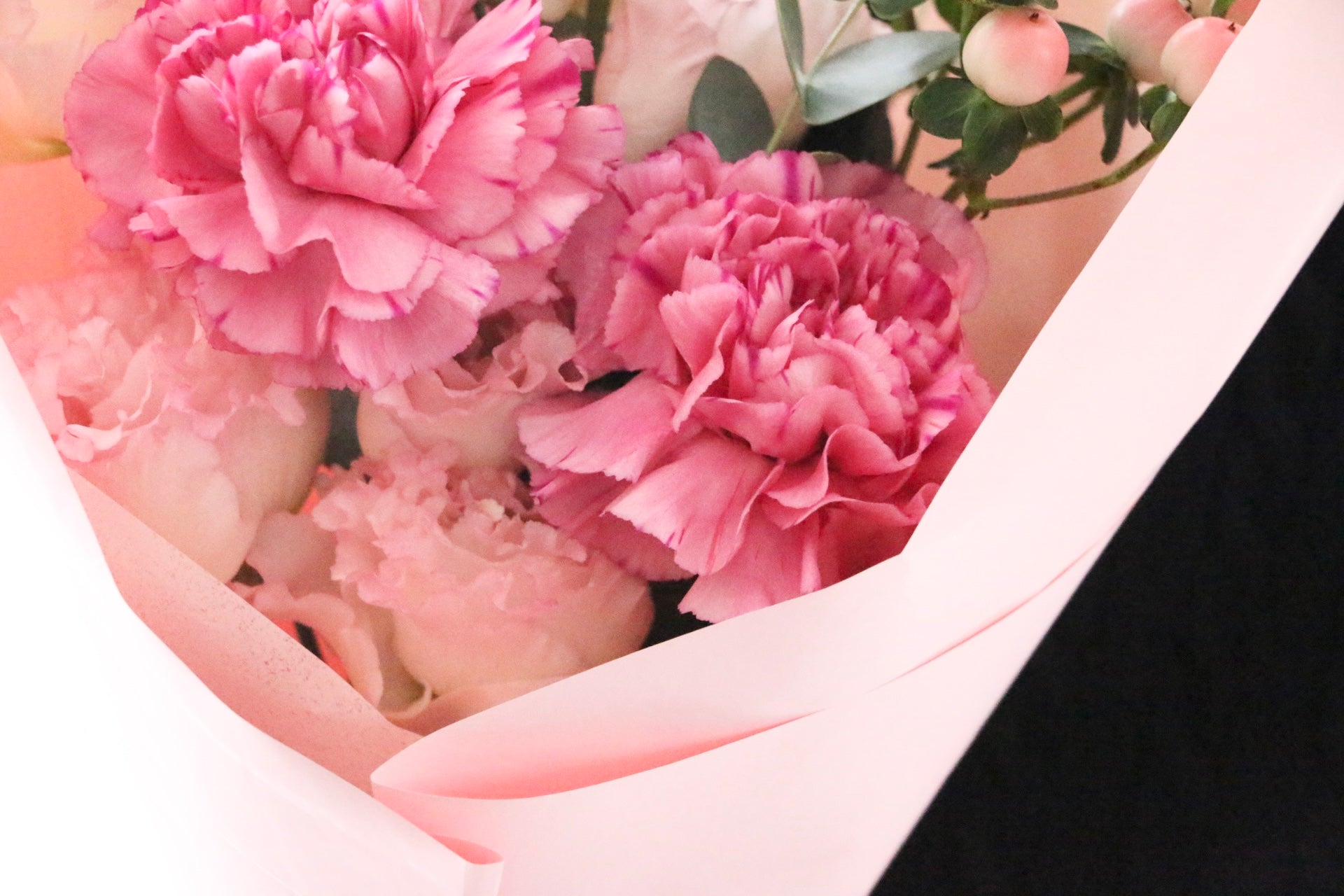 ピンク系の花束 3,000円 – 花・花束の通販サイト｜HanaTaku