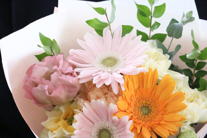 ピンク・黄色の花束  4,000円