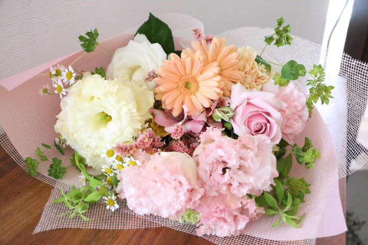 ピンク・黄色の花束　7,000円サイズ