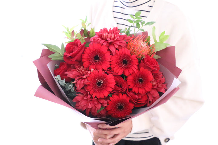 赤色の花束 9,000円