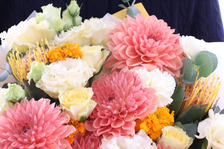 黄色・オレンジ色の花束 15,000円