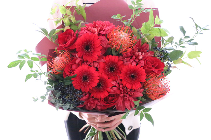 赤色の花束 15,000円
