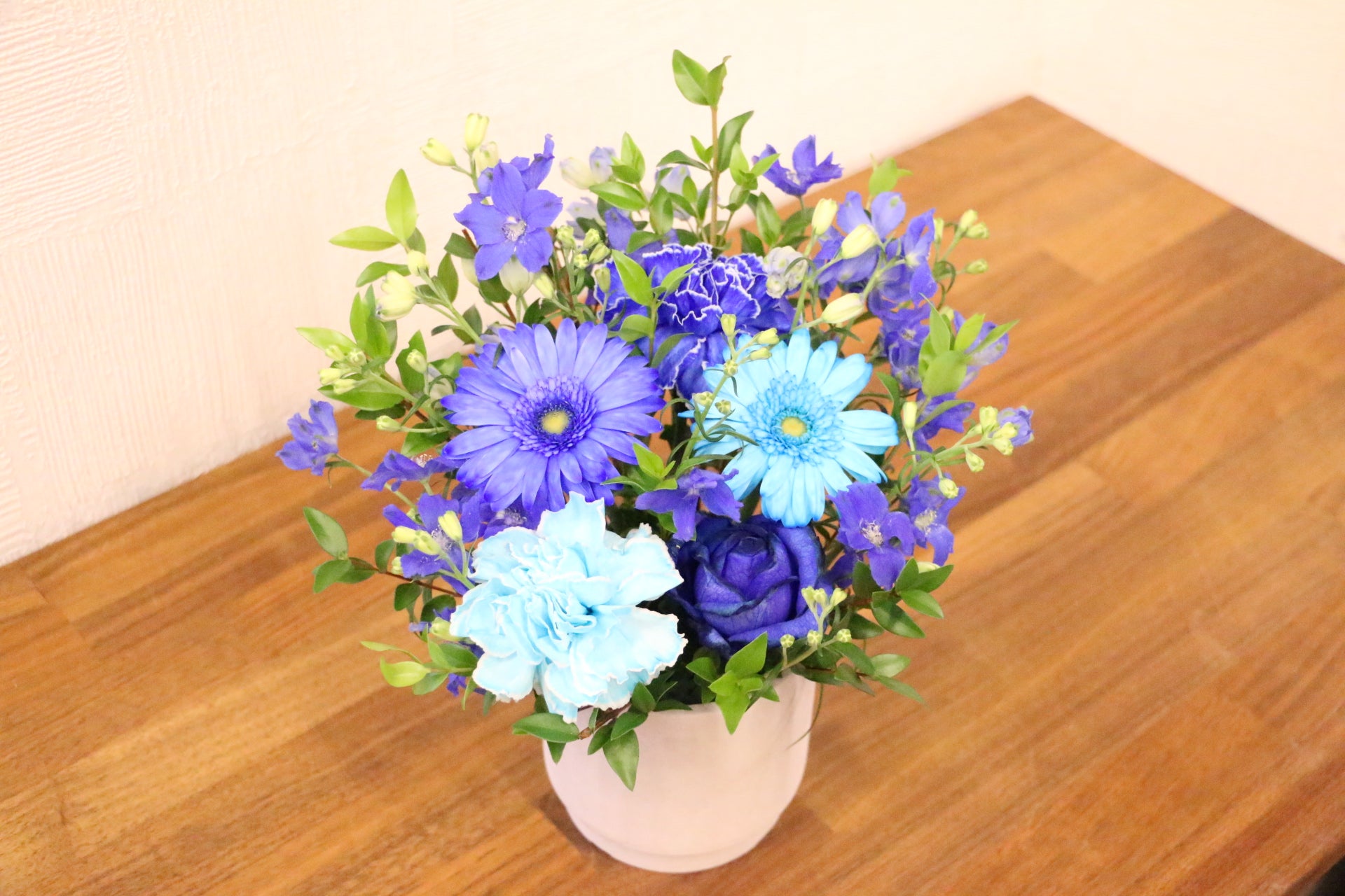 花束・アレンジメント AQUA 2025年 サマーギフト】サンリッチブルーMサイズ ひまわりの