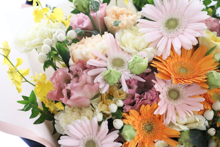 ピンク・黄色の花束 15,000円