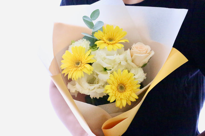 黄色ガーベラ入りの花束 Sサイズ 3,000円