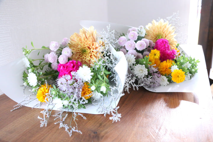 【供花】白・黄色・ピンクのお供え花束　1対（2束セット）5,000円