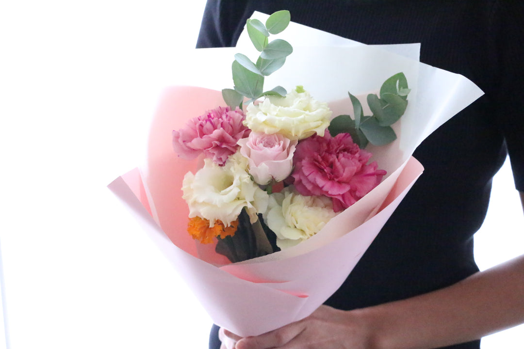 ピンク・黄色の花束  3,000円