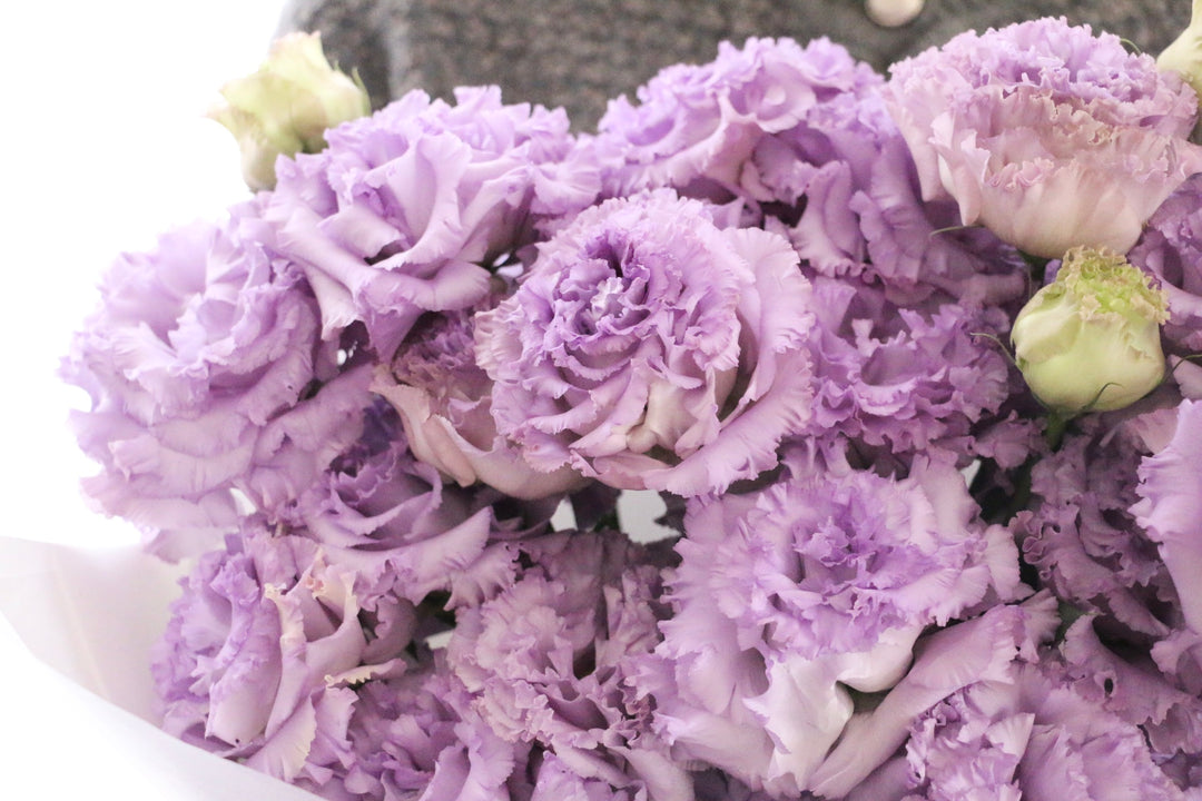 紫色のトルコキキョウの花束（6本）