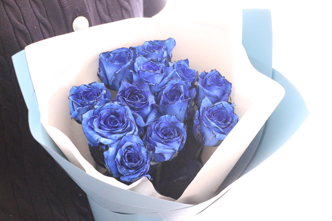 12本の青いバラの花束-私の妻になってください