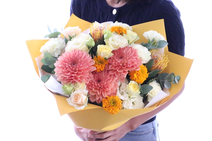 黄色・オレンジ色の花束 12,000円