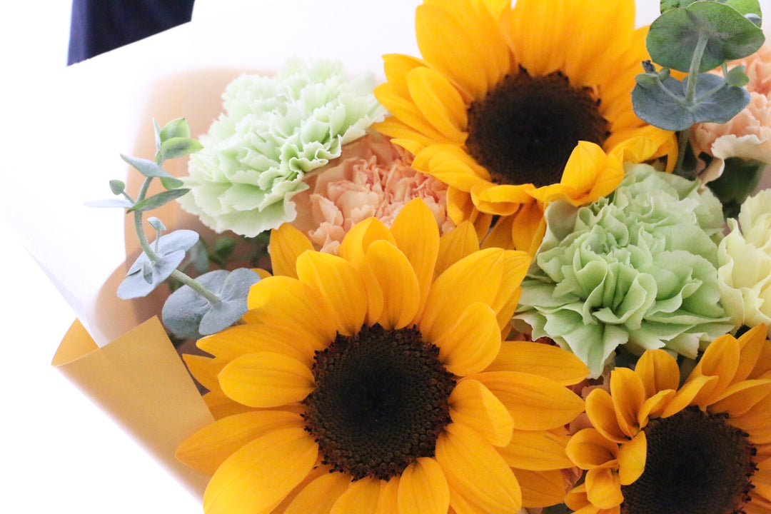 ひまわり入りの花束 4,000円