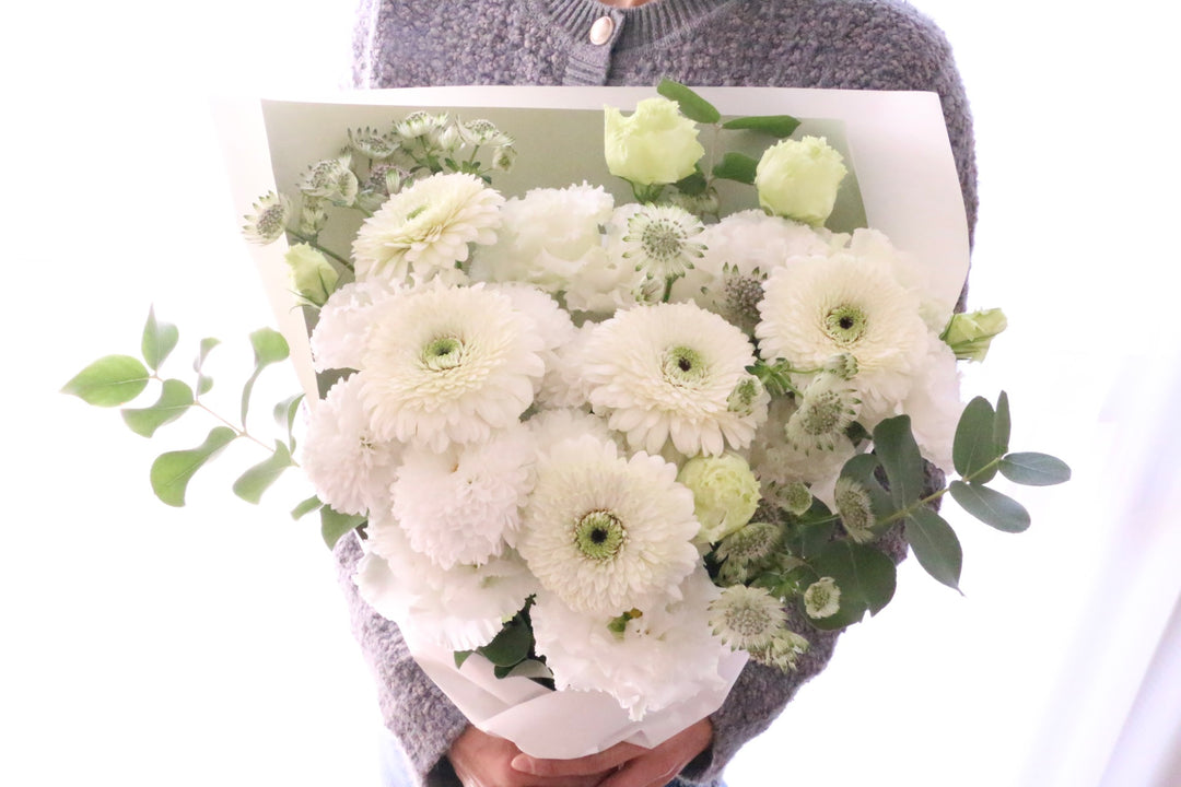 【供花】白色・グリーンのお供え花束 9,000円