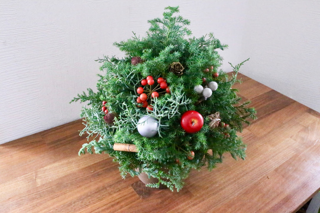 クリスマスツリーアレンジメント　Mサイズ　5,000円
